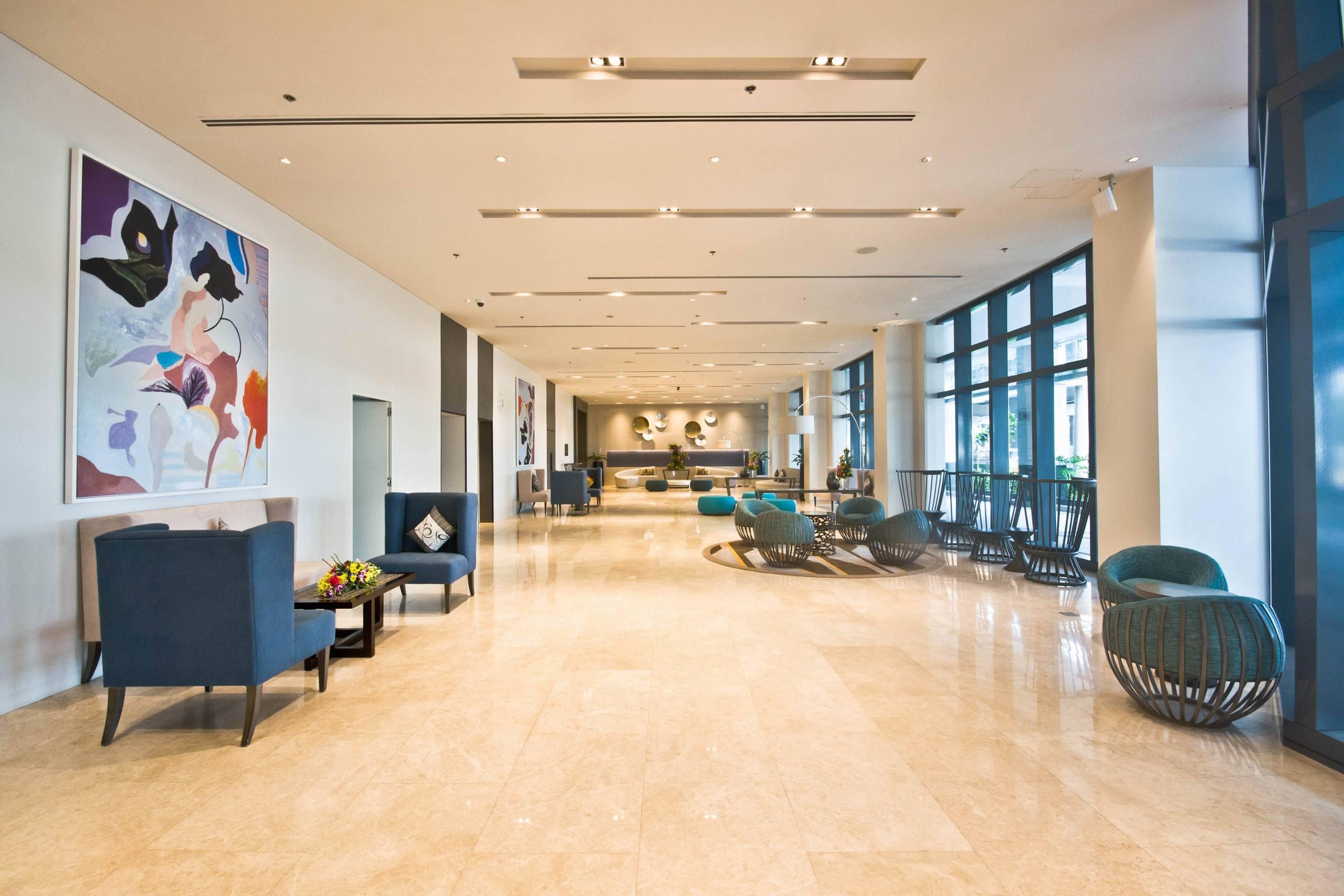 Savoy Manila Hotel 4*